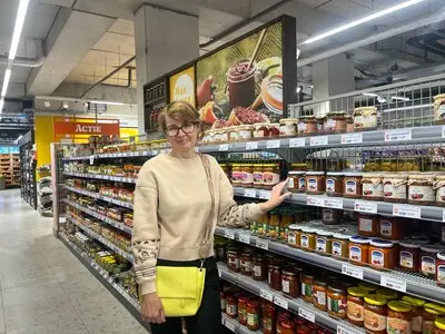 Kseniia (59) over de Tilburgse Max Markt: ‘In deze winkel kom ik producten tegen uit mijn thuisland’