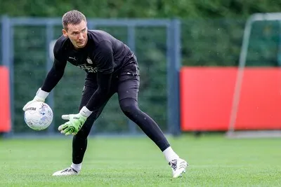 De nieuwe eerste keeper van PSV (voorlopig althans) is bekend en heet Matej Kovar