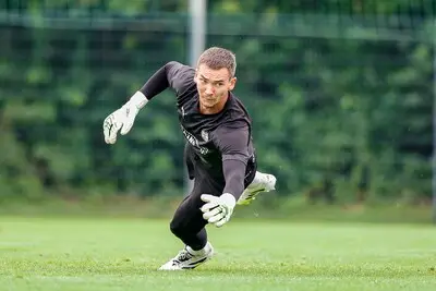 De nieuwe keeper van PSV is Matej Kovar en hij stelt zich voor: ‘Ik ben één iemand ongelooflijk dankbaar’