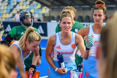 Gouden hockeyster Pien Sanders na wéér een prijs: ‘Ik ben heel blij dat ik dit leven mag en kan leven’