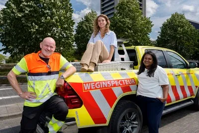 Drie aanrijdingen in één week: zo worden weginspecteurs in Brabant voortaan beter beschermd
