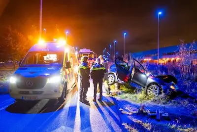 Taakstraf voor chauffeur (23) die veel te hard reed en bij Flight Forum de controle over het stuur kwijtraakte