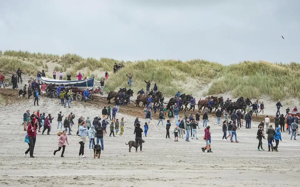 Strand bij Oosterend op Terschelling wordt beter bereikbaar voor voertuigen