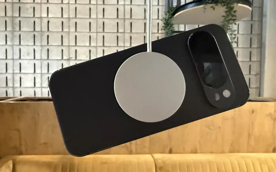 Nieuwe magneetjes in Google-telefoon Pixel 10 moeten trouwe Apple-fans lokken