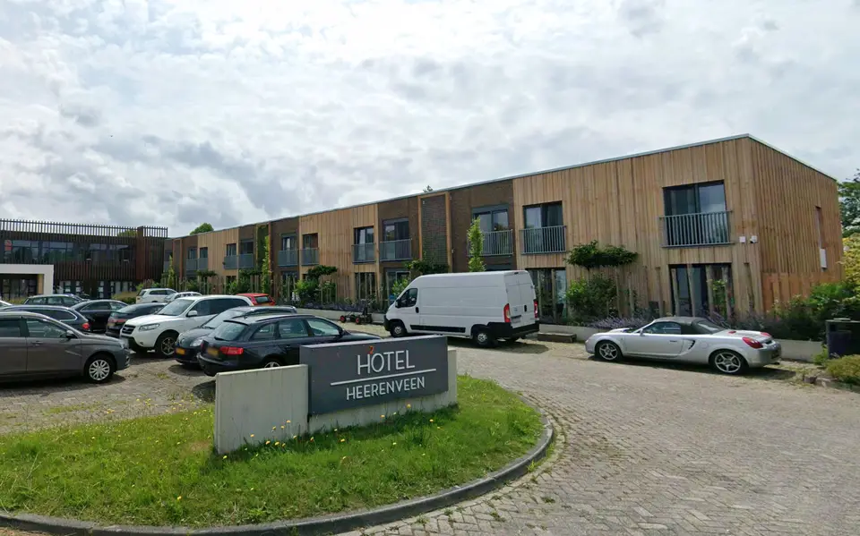 Hotel Hajé in Heerenveen mag verdieping bovenop zuidvleugel bouwen