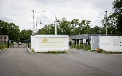 Mishandeling in azc Budel: ‘Homoseksuele vluchteling aangevallen door groep medebewoners’