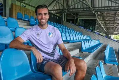 Johan Neeskens erkende hem nooit publiekelijk als zoon, maar John Neeskens (31) weet wel beter