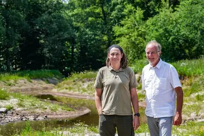 Oude Leij kronkelt weer: twee beekherstelprojecten brengen natuur terug