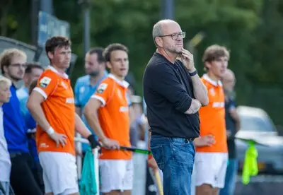 Eindhovense succescoach begint aan unieke uitdaging: ‘Werkelijk geen Chinees met wie ik kan communiceren’