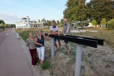 Meerhovenaren balen van rommelig, kaal en dor plantsoen: ‘Welkom op deze Afghaanse vlakte’