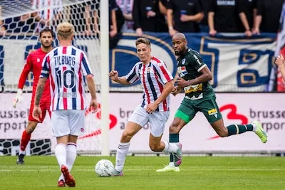 ‘Bliksemdebutant’ van Willem II: ‘Soms is het nodig om een tik uit te delen’