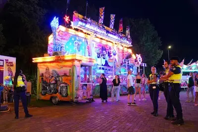 Stelling | Knokken op de kermis? Dat hoort er nu eenmaal bij