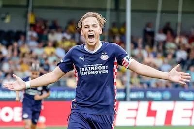 Jong PSV wint in vier dagen net zoveel als eerder in heel 2025: spits Van Duiven weer trefzeker