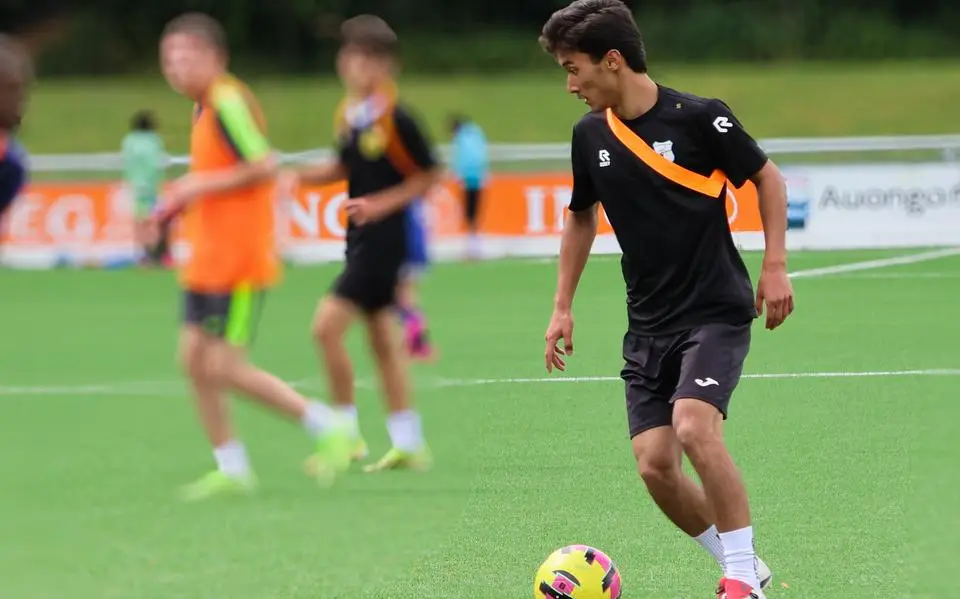 Voetbaltoernooi in Leeuwarden brengt vluchtelingen uit hele wereld samen