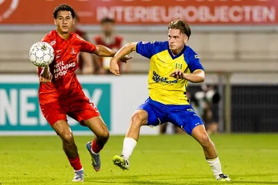 LIVE | Helmond Sport ontvangt FC Emmen, dat valse start aan seizoen kent