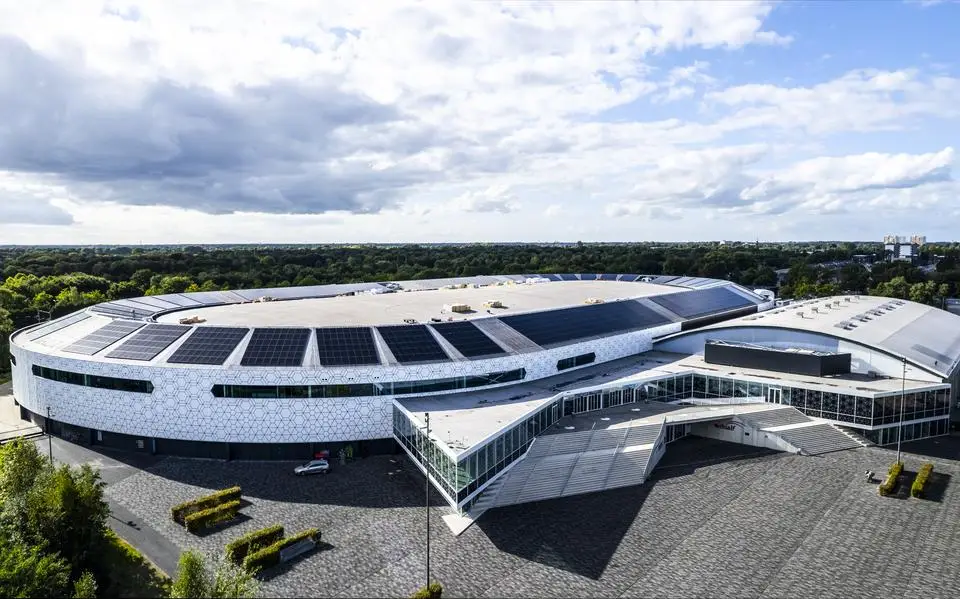 Thialf weer in de zwarte cijfers: mede dankzij de eigen batterijen