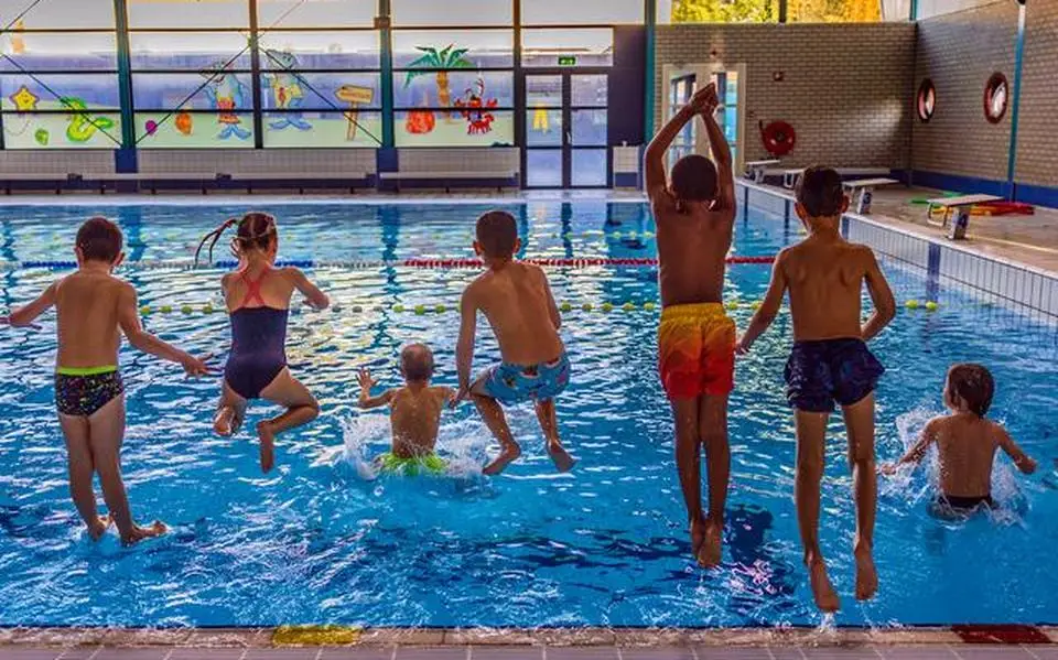 Ravijnjaar wordt ‘sparbarchje’ in Súdwest-Fryslân. ‘Wy tinke net yn loftkastielen’