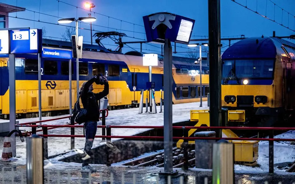 NS-monopolie op spoor Zwolle-Leeuwarden wankelt: extra stops in Leeuwarden en Heerenveen toch weer in beeld