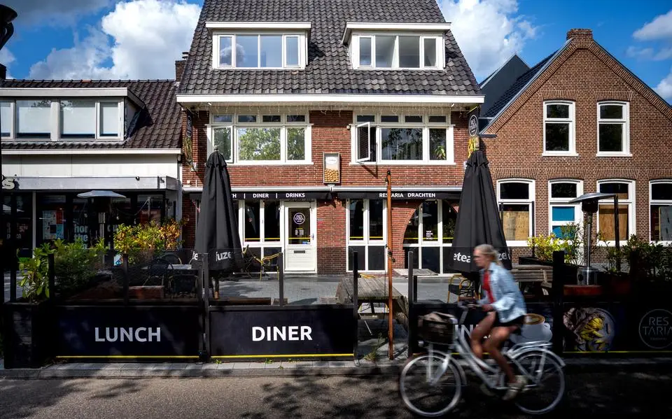 Eens succesvolle cafetaria in Drachten bezwijkt onder schuldenlast: Restaria Friethuys failliet