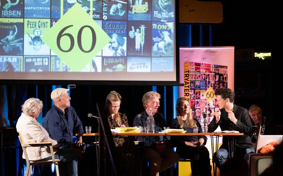 Zestig jaar Tryater: ‘Wy koene net betinke dat it sa grut wurde soe’