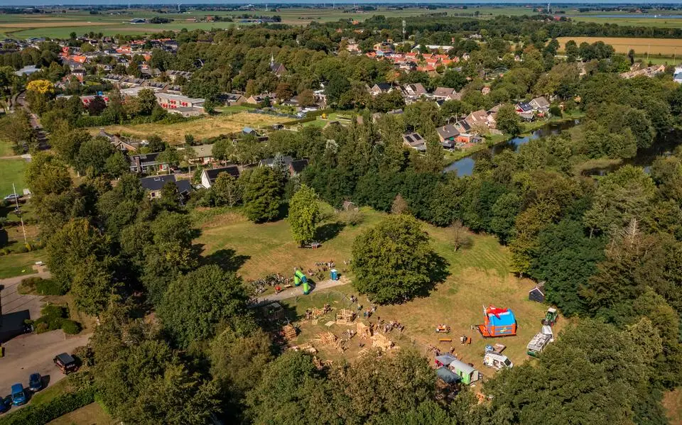 Waarom dit stuk grond in Koudum al 22 jaar lang wacht op een nieuwe bestemming: ‘Ik geef niet op’