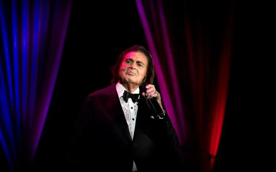 Romantisch avondje met Engelbert Humperdinck op de Love Boat eindigt in Groningen tragisch als de Titanic | recensie ★☆☆☆☆