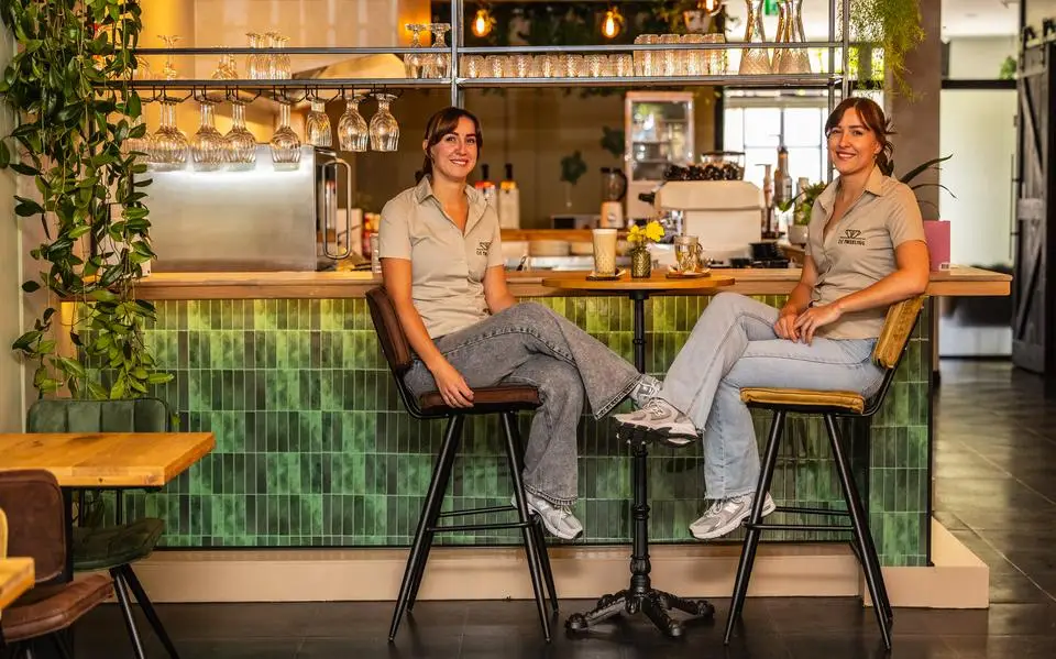 Wietske (29) en Marijke (29) gaan samen het avontuur aan met lunchzaak in Leeuwarden: ‘Het was nu of nooit’