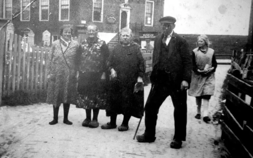 Hindeloopen viert 800 jaar met verhalen van beeldbepalende inwoners
