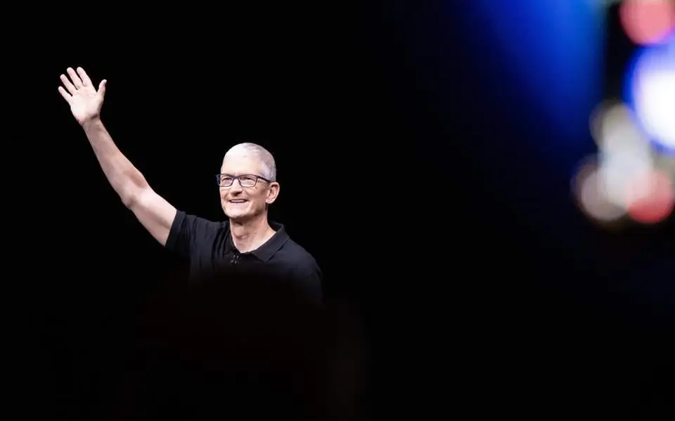 Apple onthult ’dunste en lichtste iPhone ooit’ en oortjes die live vertalen, maar je moet wel diep in de buidel tasten
