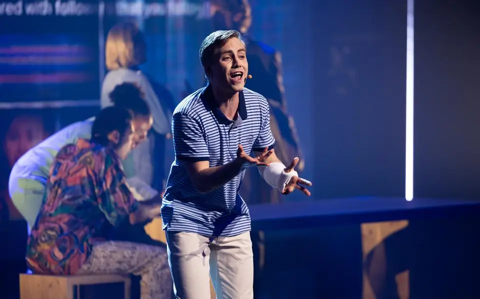 Een kijkje in het hoofd van een ander; musical ‘Dear Evan Hansen’ komt naar het Noorden