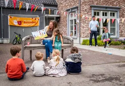 Buren vermomd als engelen, in Brabant vind je ze overal
