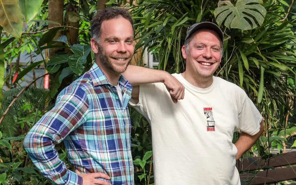 Van alg naar mos naar bloementuin: Rik en Casper uit Burgum komen met kinderboek over planten
