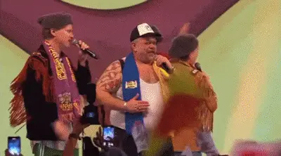 De Kapotte Kachels dagen ABBA voor de rechter: ‘Nie fukken meej de carnaval, jonguh!’