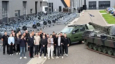 Marine komt shoppen bij Vlemmix uit Asten: ‘39 boottrailers graag’