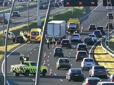 Ongeval met meerdere voertuigen op de N2 bij Eindhoven Airport leidt tot drukte op de weg