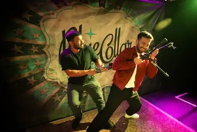 Bij Lightcity Comedy leer je lachend andere culturen kennen