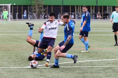 Van der Heijden schiet SV De Braak voorbij Olympia Boys, SJVV zet hoog in: ‘We willen top drie aanvallen’