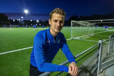 Joni Hooijen verheugt zich op weerzien met zijn oude ploeg: ‘We hadden het met EFC altijd lastig tegen Bladella’