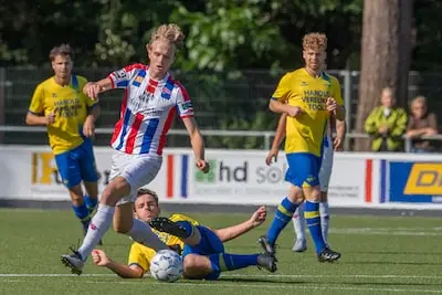 Max van Maaswaal kent met Stiphout Vooruit na degradatie goede start, ook zonder broer Milan: ‘Het is wel rustig zonder hem’