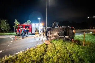 Traumahelikopter geland nadat bestelbus kantelt op N446 in Hoogmade