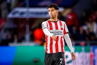 Bosz moet bij PSV door blessures weer volop puzzelen, maar heeft tegen Excelsior deze oplossingen voorhanden
