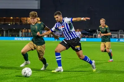 Gematigd en gehavend FC Eindhoven verliest opnieuw: spektakelstuk tegen TOP Oss eindigt in pijnlijke nederlaag