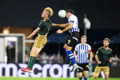 FC Eindhoven gaat in slotminuten toch nog onderuit tegen TOP Oss na doelpuntrijk en enerverend duel