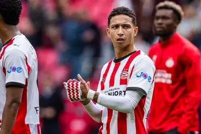 Mauro nam tegen Ajax een ‘risicootje’ en vindt dat de PSV’ers de kop omhoog moeten houden