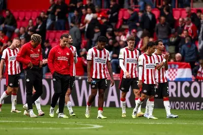 PSV mist het vermogen om een wedstrijd dood te maken en moet razendsnel aan de slag
