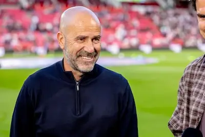 PSV mist twee man tegen NEC en heeft Van Bommel, Boadu én Salah-Eddine erbij