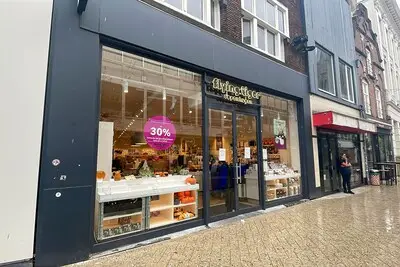 Winkels in centrum Eindhoven dicht door wateroverlast: ‘Binnen regende het net zo hard als buiten’