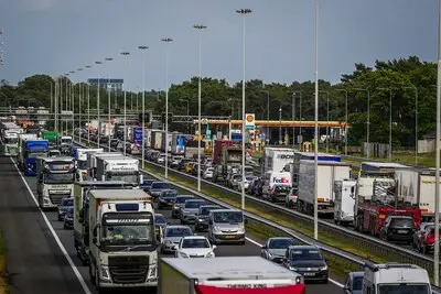 Als Den Haag de A58 niet aanpakt, loopt het verkeer keer op keer vast: dit kunnen de gevolgen zijn voor Brabant