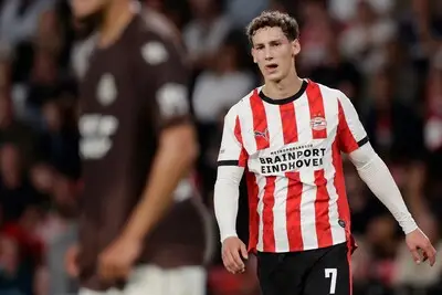 Ruben van Bommel haakt geblesseerd af voor Jong Oranje, duel met Israël zonder publiek