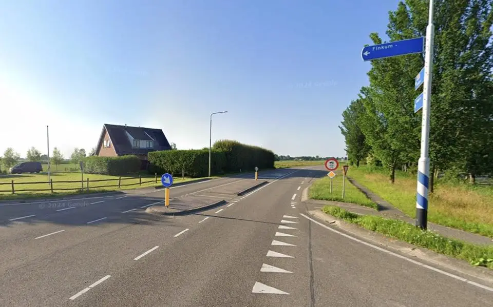 Per fiets een 80 kilometerweg oversteken? ‘Te riskant’: petities tegen Friese fietsdodenwegen